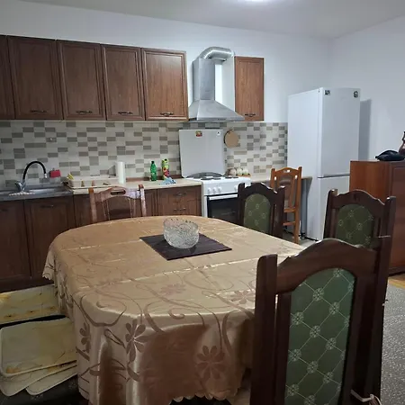 Za Exit Izdajem Moderan I Nov Stan 48m2 Apartament